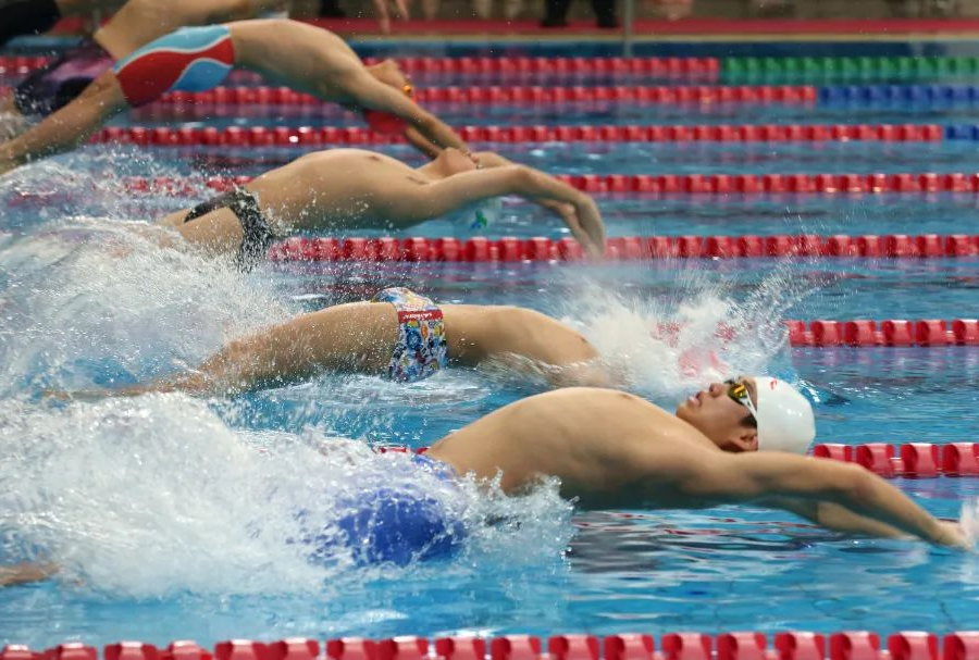 国米肠子悔青了吧？米兰700万投资蜡笔，收益直指联赛冠军