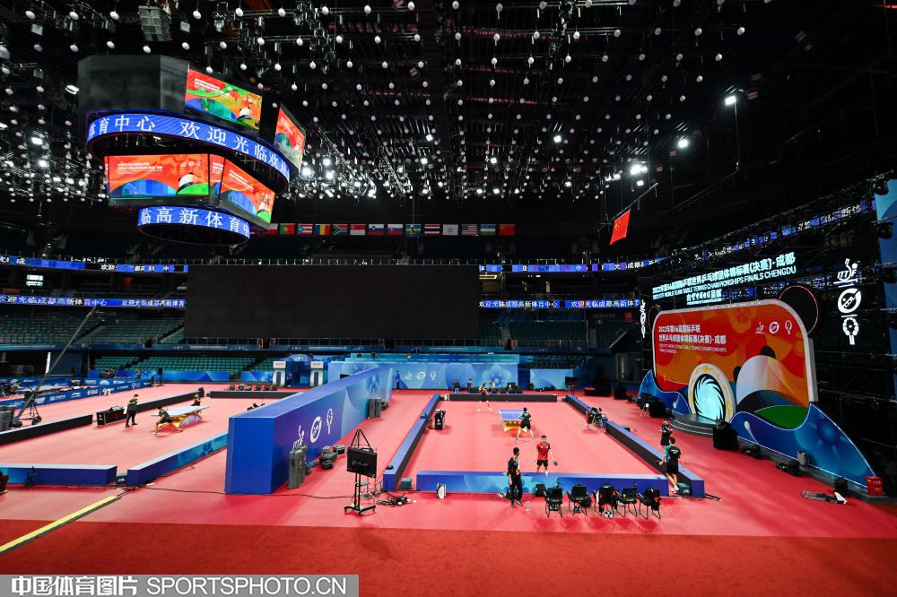 太紧张了！最后一球赵勇吓得都不敢直起腰来，赛后采访语无伦次